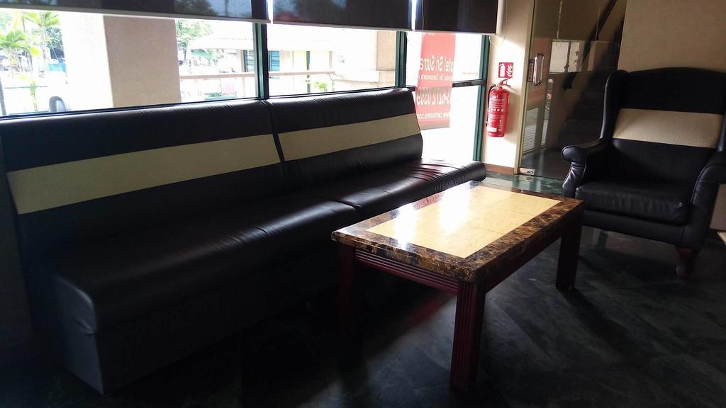 Hotel Sri Sutra - Bandar Sri Damansara Sungai Buloh Esterno foto