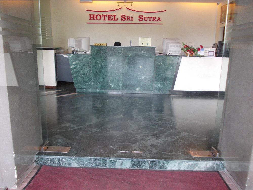 Hotel Sri Sutra - Bandar Sri Damansara Sungai Buloh Esterno foto