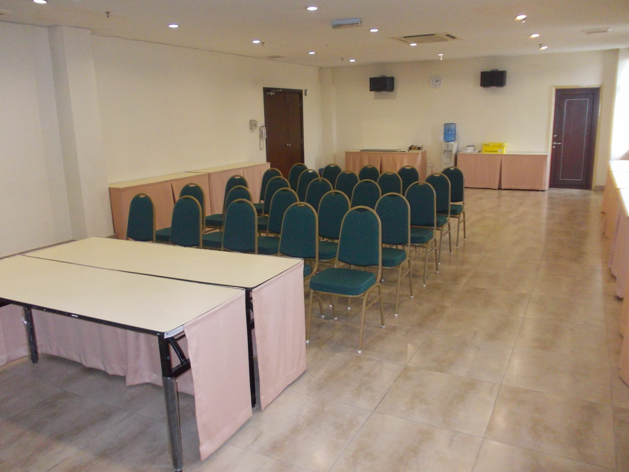 Hotel Sri Sutra - Bandar Sri Damansara Sungai Buloh Esterno foto